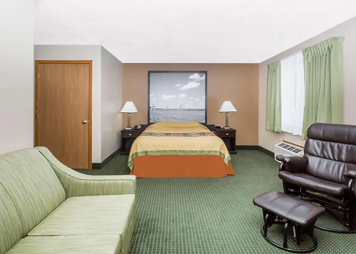 Super 8 By Wyndham Jefferson