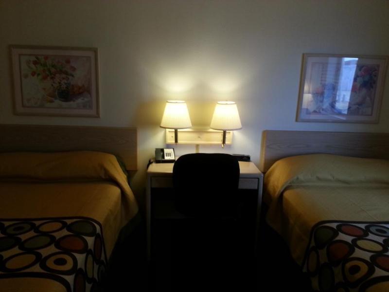 Super 8 By Wyndham Hotel Jefferson