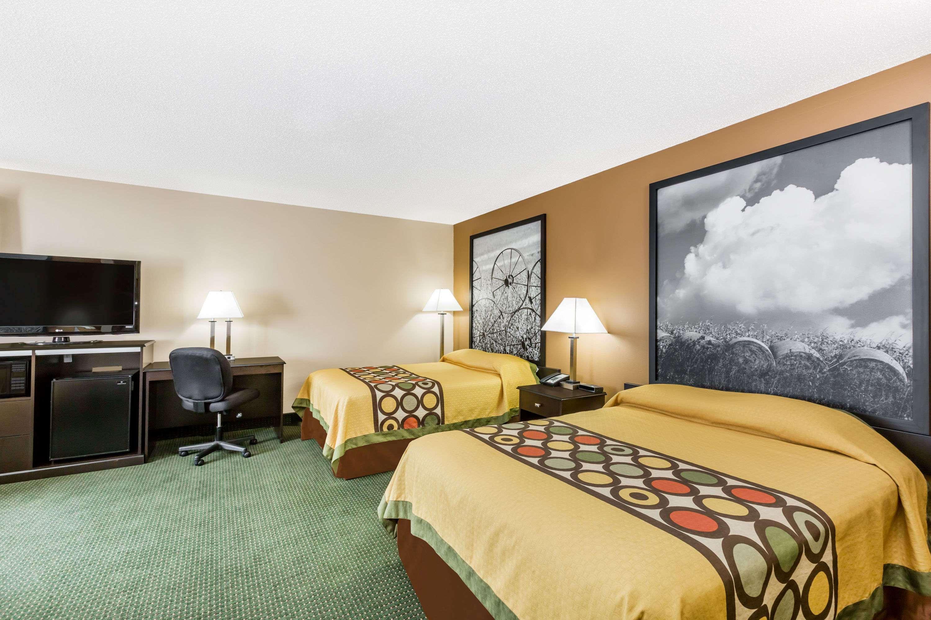 Hotel Super 8 By Wyndham Jefferson