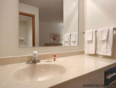 Hotel Super 8 By Wyndham Jefferson