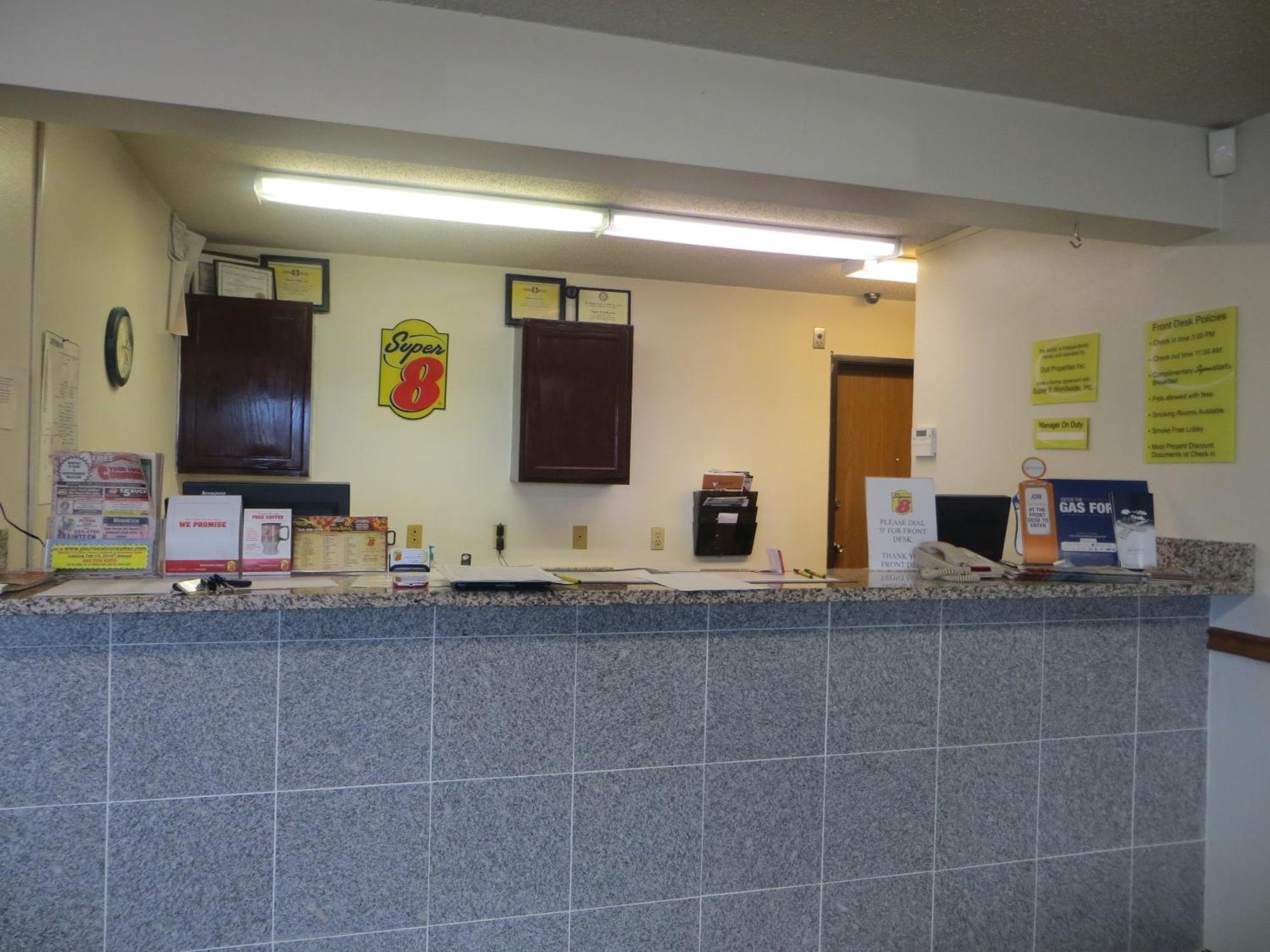 Super 8 By Wyndham Jefferson