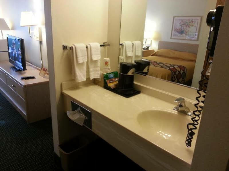 Super 8 By Wyndham 2*